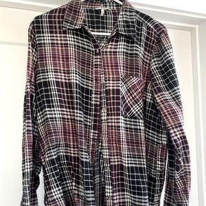 Buckle black and purple flannel